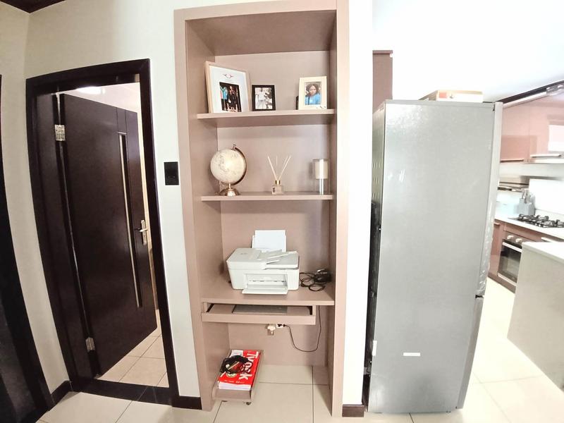 To Let 2 Bedroom Property for Rent in Blue Hills Gauteng