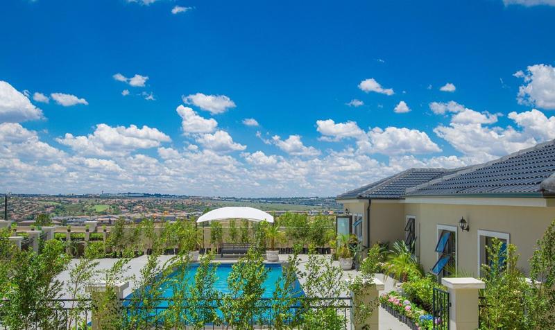 To Let 2 Bedroom Property for Rent in Blue Hills Gauteng