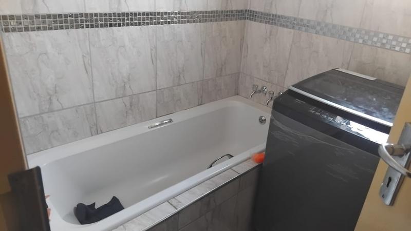 To Let 3 Bedroom Property for Rent in Palm Springs Gauteng