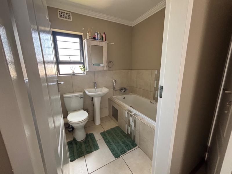 2 Bedroom Property for Sale in Amberfield Gauteng