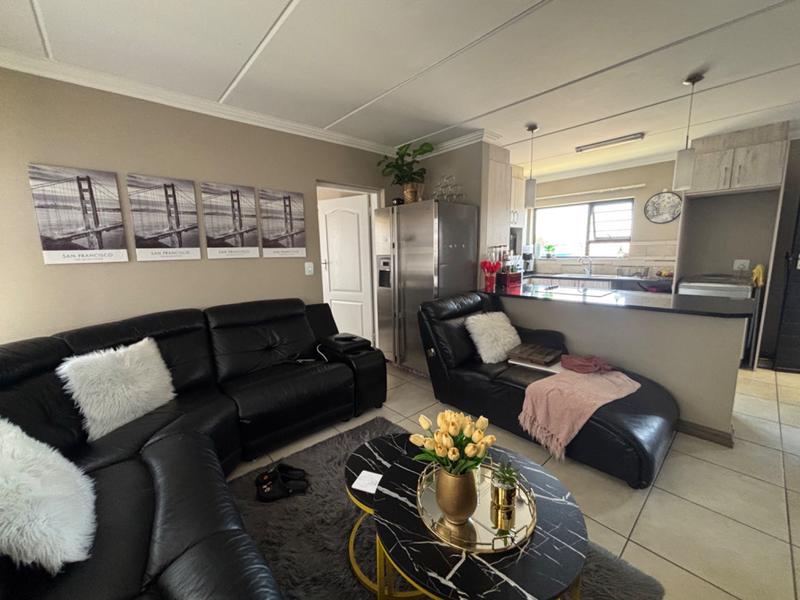 2 Bedroom Property for Sale in Amberfield Gauteng