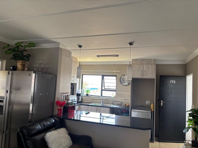 2 Bedroom Property for Sale in Amberfield Gauteng