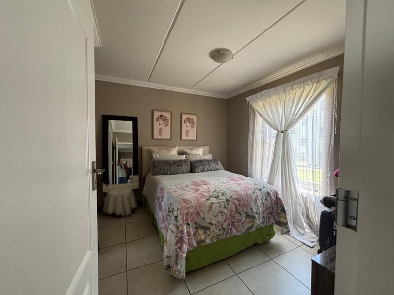 2 Bedroom Property for Sale in Amberfield Gauteng