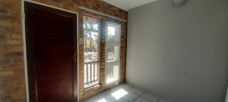 To Let 2 Bedroom Property for Rent in Mnandi Gauteng