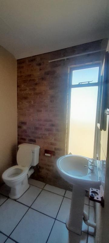 To Let 2 Bedroom Property for Rent in Mnandi Gauteng