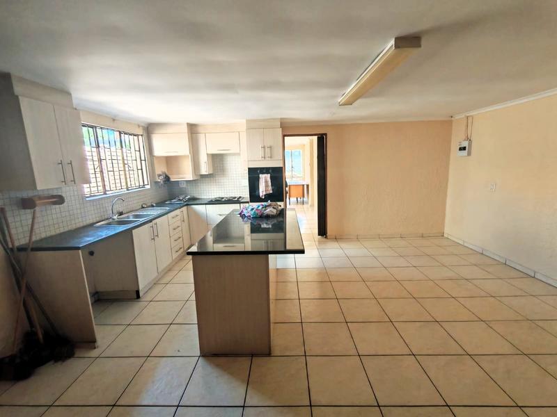 3 Bedroom Property for Sale in Heuweloord Gauteng