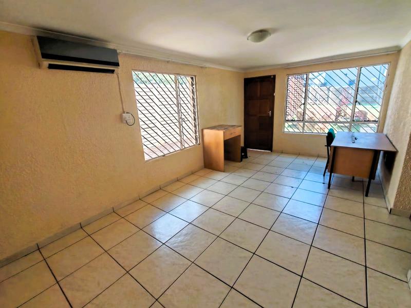 3 Bedroom Property for Sale in Heuweloord Gauteng