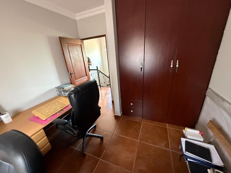 3 Bedroom Property for Sale in Amberfield Gauteng