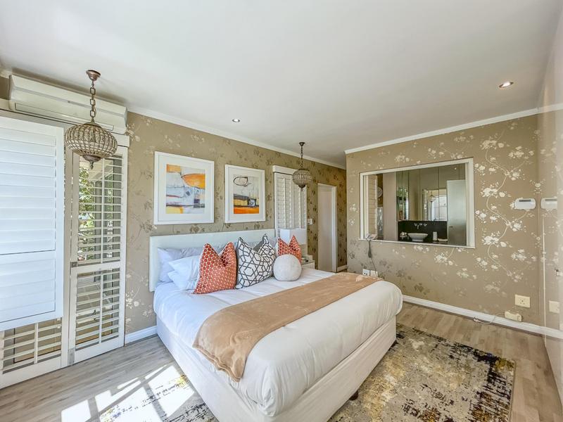 To Let 2 Bedroom Property for Rent in Sandhurst Gauteng