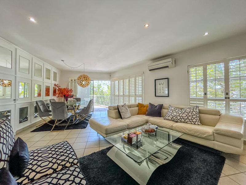 To Let 2 Bedroom Property for Rent in Sandhurst Gauteng