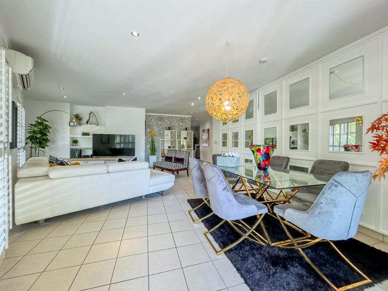 To Let 2 Bedroom Property for Rent in Sandhurst Gauteng