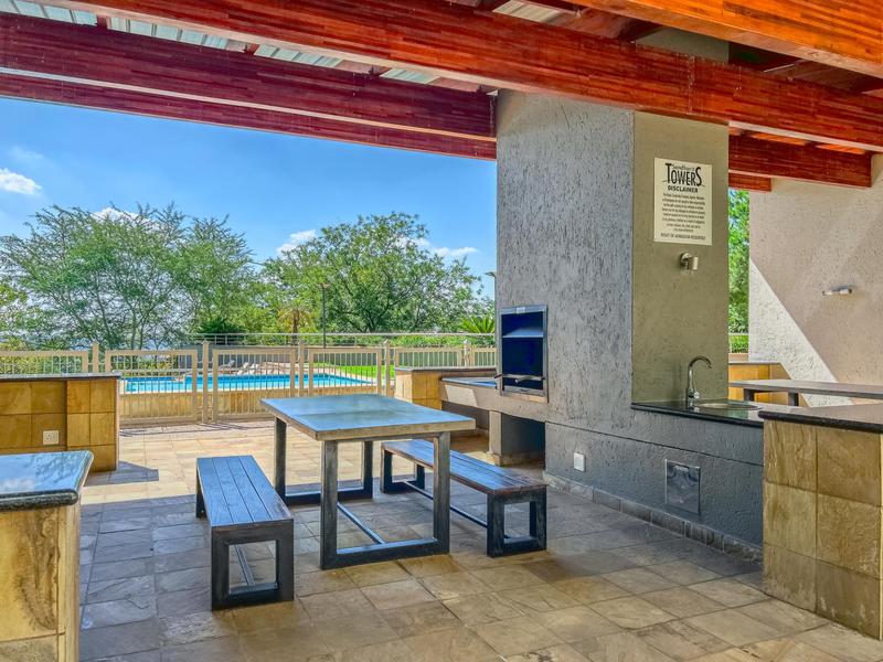 To Let 2 Bedroom Property for Rent in Sandhurst Gauteng