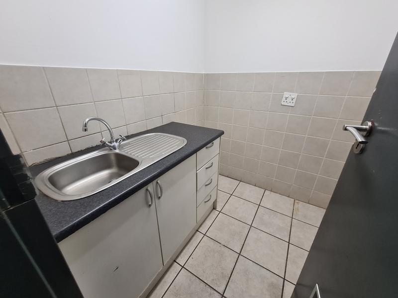 To Let commercial Property for Rent in Randjespark Gauteng