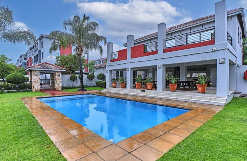 2 Bedroom Property for Sale in Barbeque Downs Gauteng