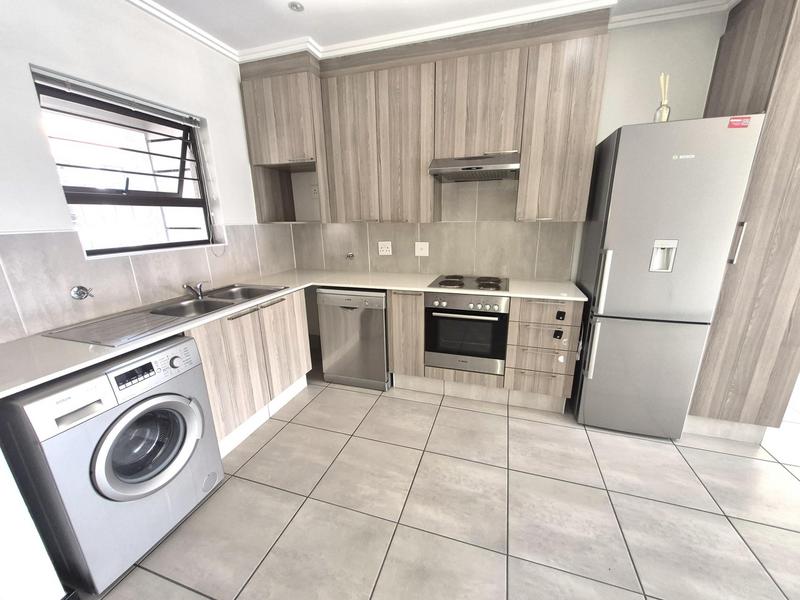 2 Bedroom Property for Sale in Barbeque Downs Gauteng