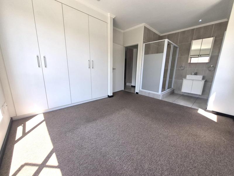 2 Bedroom Property for Sale in Barbeque Downs Gauteng