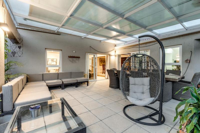 4 Bedroom Property for Sale in Fourways Gardens Gauteng