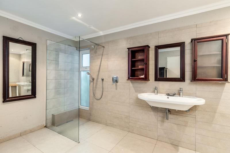 4 Bedroom Property for Sale in Fourways Gardens Gauteng