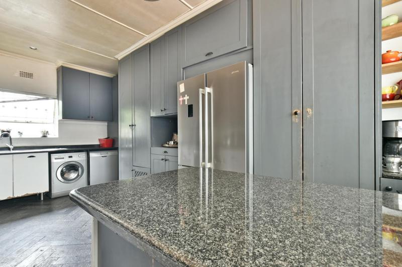 5 Bedroom Property for Sale in Lombardy East Gauteng