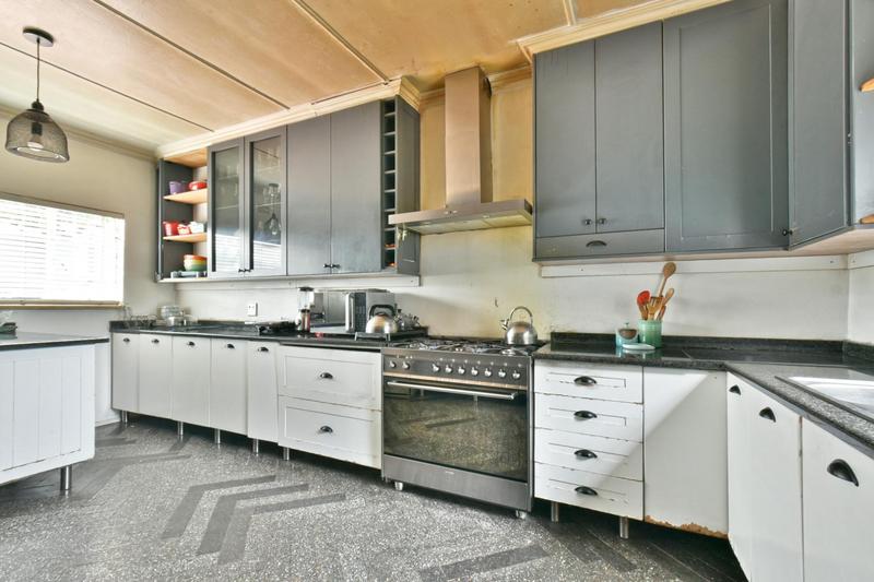 5 Bedroom Property for Sale in Lombardy East Gauteng