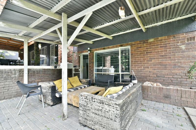 5 Bedroom Property for Sale in Lombardy East Gauteng