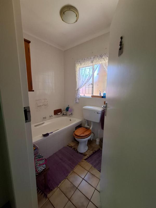 5 Bedroom Property for Sale in The Reeds Gauteng