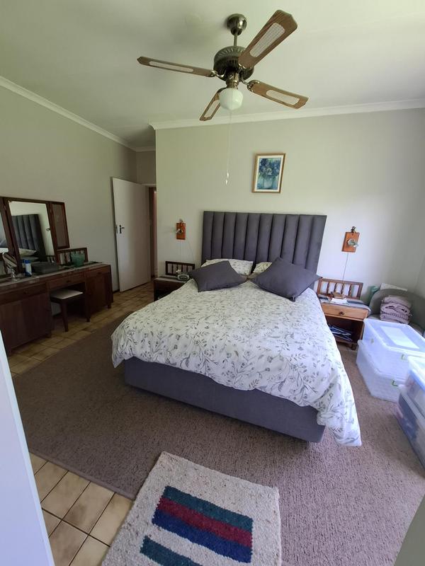 5 Bedroom Property for Sale in The Reeds Gauteng