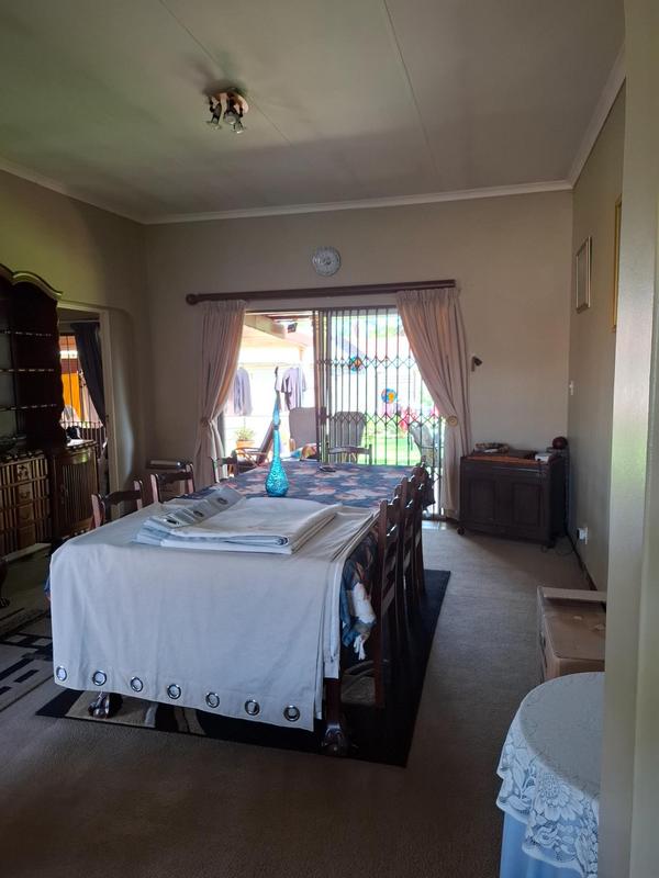 5 Bedroom Property for Sale in The Reeds Gauteng