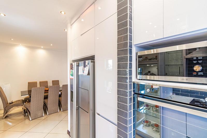 3 Bedroom Property for Sale in Midstream Estate Gauteng