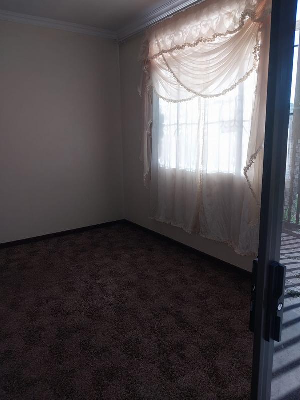 To Let 2 Bedroom Property for Rent in Regents Park Gauteng