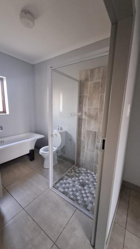 To Let 2 Bedroom Property for Rent in Noordwyk Gauteng