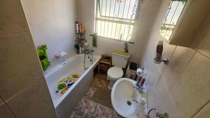 3 Bedroom Property for Sale in Annlin Gauteng