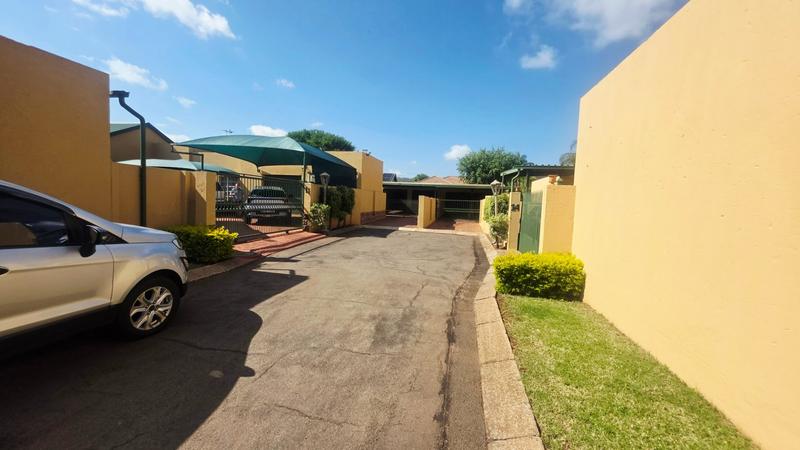 3 Bedroom Property for Sale in Annlin Gauteng