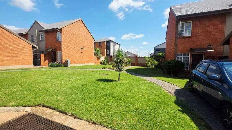 2 Bedroom Property for Sale in Montana Gauteng
