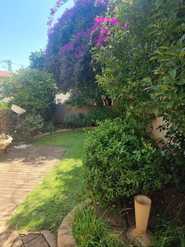 3 Bedroom Property for Sale in Sunnyrock Gauteng