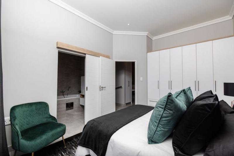 3 Bedroom Property for Sale in Bronberg Gauteng