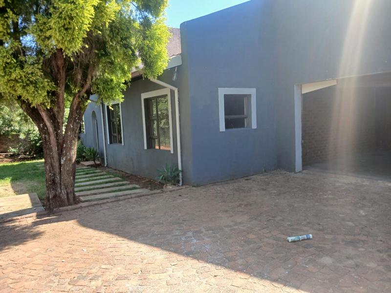 To Let 3 Bedroom Property for Rent in Amandasig Gauteng
