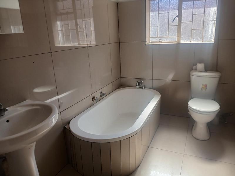 To Let 3 Bedroom Property for Rent in Amandasig Gauteng
