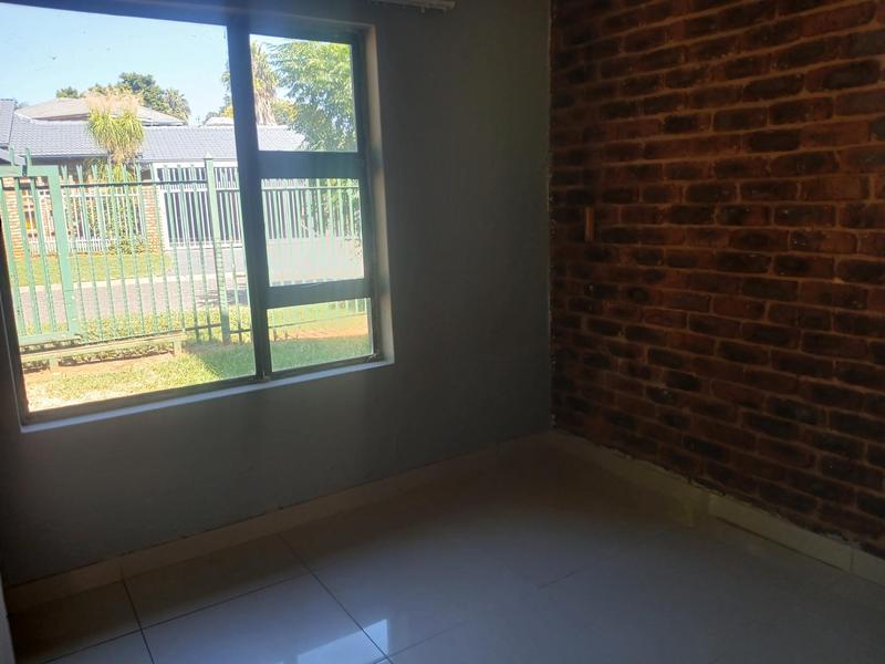 To Let 3 Bedroom Property for Rent in Amandasig Gauteng