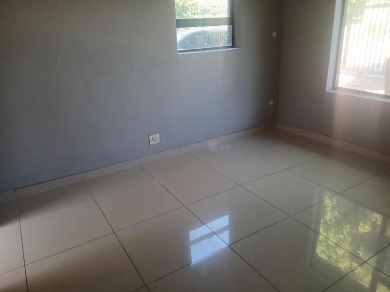 To Let 3 Bedroom Property for Rent in Amandasig Gauteng