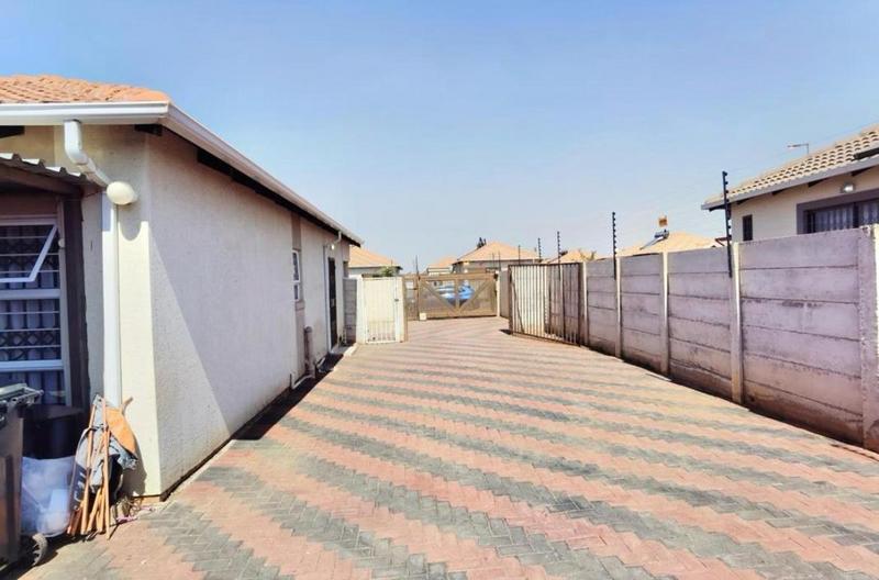 To Let 3 Bedroom Property for Rent in The Orchards Gauteng