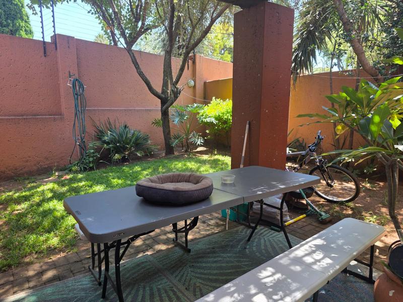 1 Bedroom Property for Sale in Sunninghill Gauteng
