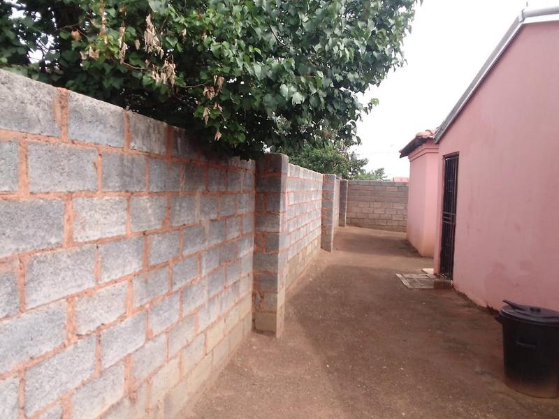 2 Bedroom Property for Sale in Palm Ridge Gauteng