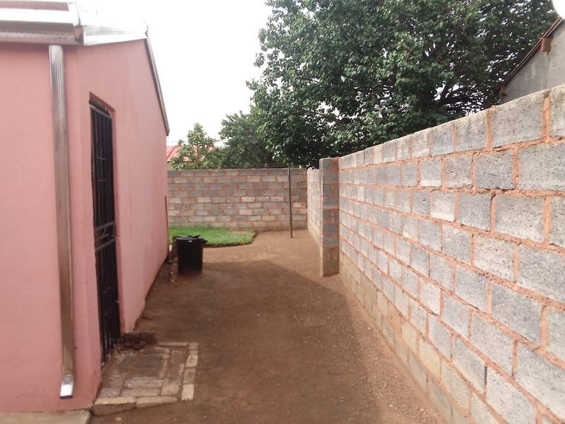 2 Bedroom Property for Sale in Palm Ridge Gauteng