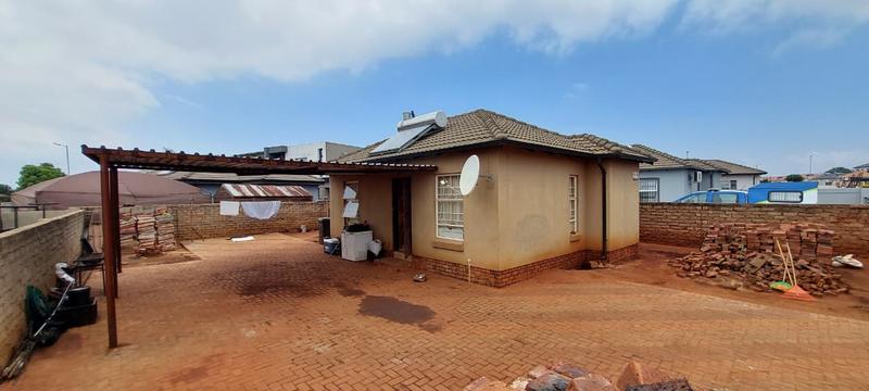 2 Bedroom Property for Sale in The Orchards Gauteng