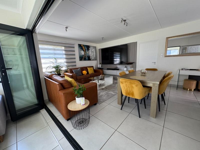 To Let 4 Bedroom Property for Rent in Wilgeheuwel Gauteng