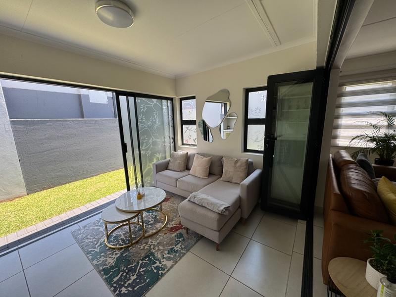 To Let 4 Bedroom Property for Rent in Wilgeheuwel Gauteng