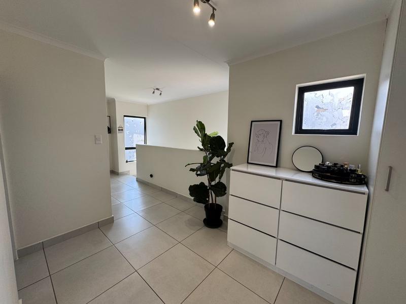 To Let 4 Bedroom Property for Rent in Wilgeheuwel Gauteng