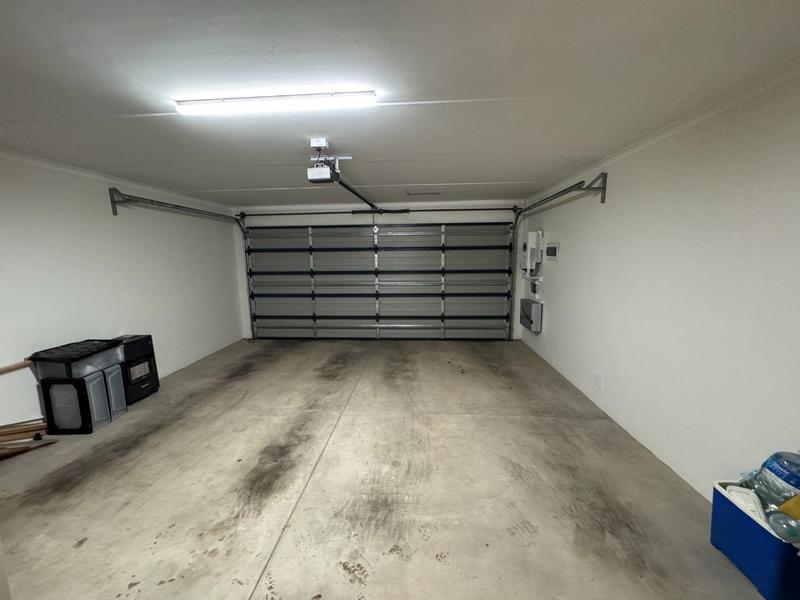 To Let 4 Bedroom Property for Rent in Wilgeheuwel Gauteng