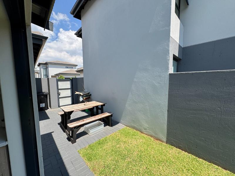 To Let 4 Bedroom Property for Rent in Wilgeheuwel Gauteng